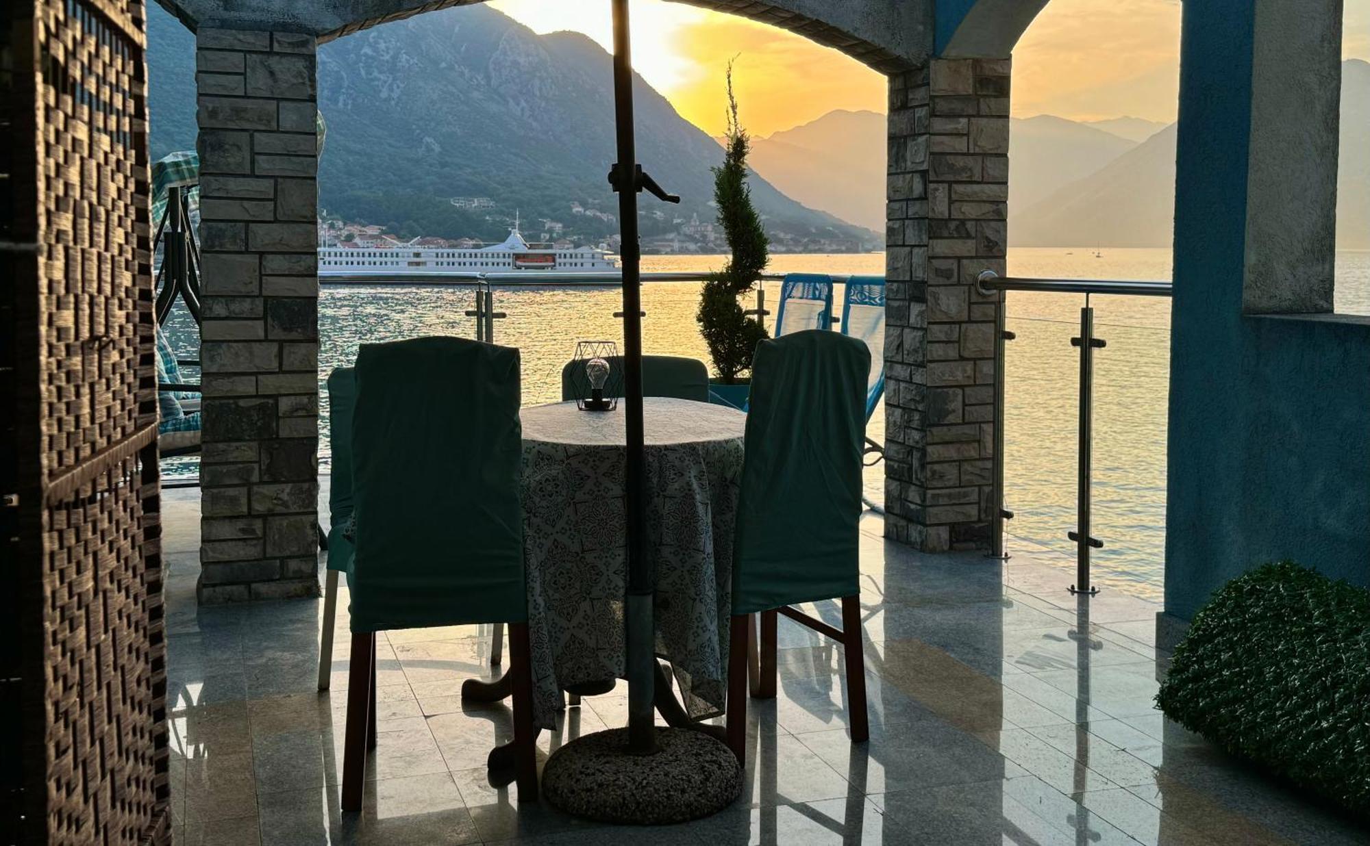 Aparthotel Maxim Kotor Exterior foto
