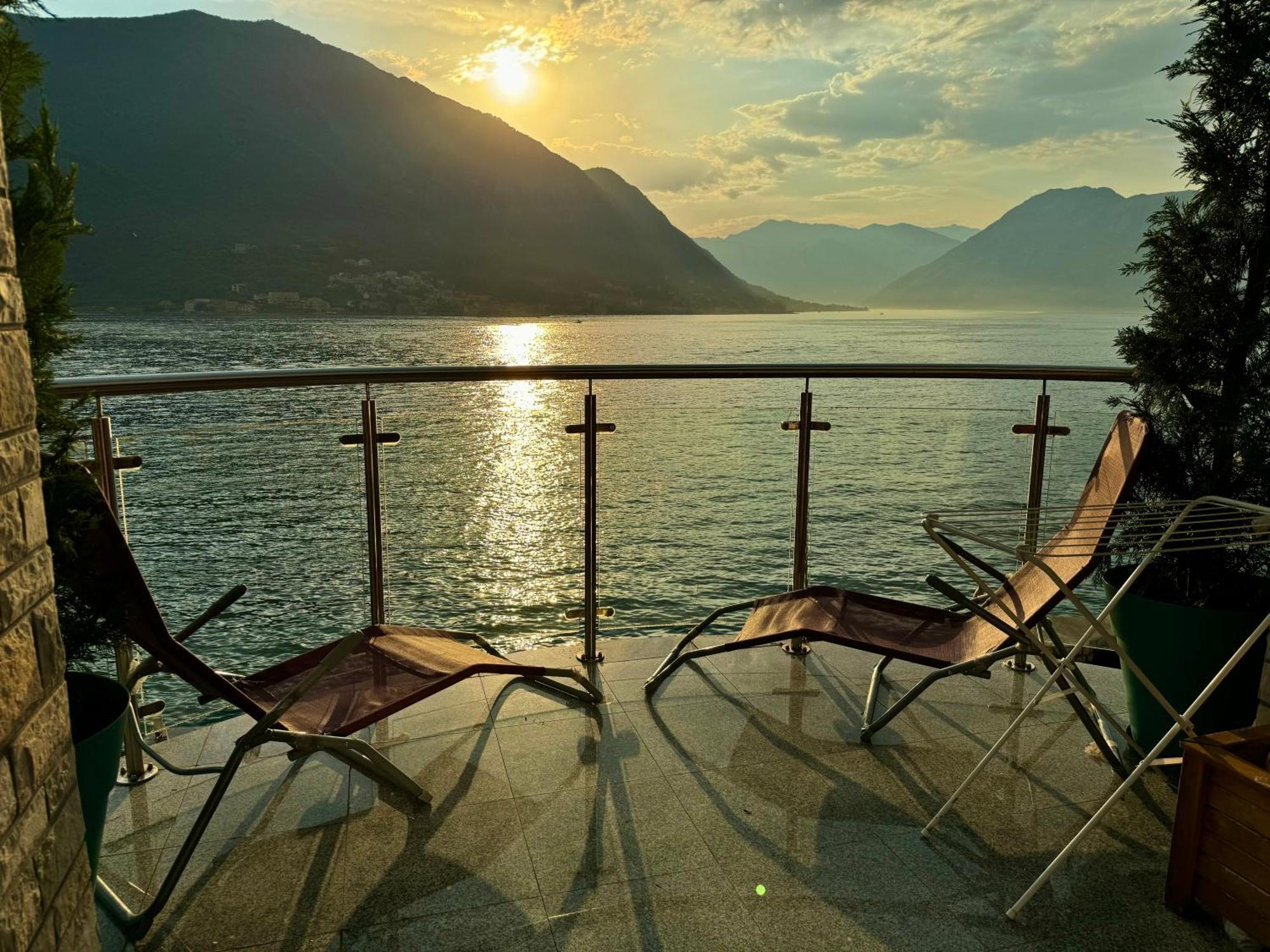 Aparthotel Maxim Kotor Exterior foto