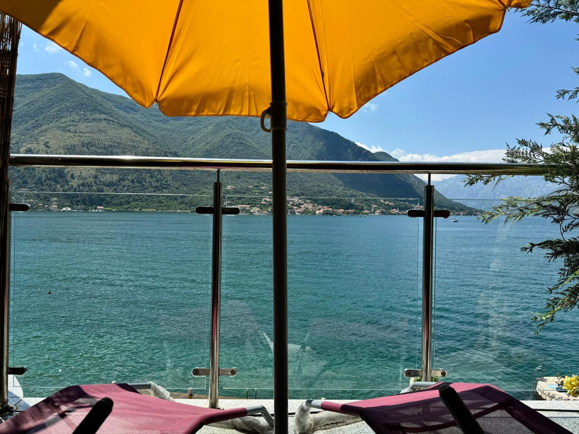 Aparthotel Maxim Kotor Exterior foto